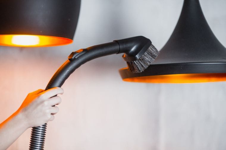 Como diminuir a poeira em casa: Dicas e produtos eficazes